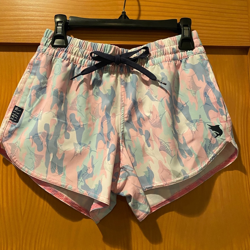 Salt Life Girl’s Underwater Print Volleyball Shorts /Short Fish Design NWT YM